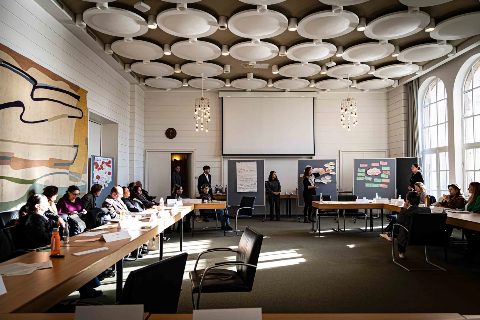 Gemeinsam Verantwortung übernehmen: Runder Tisch SiRo 3.0 für Bildungsgerechtigkeit von Roma und Sinti in Niedersachsen